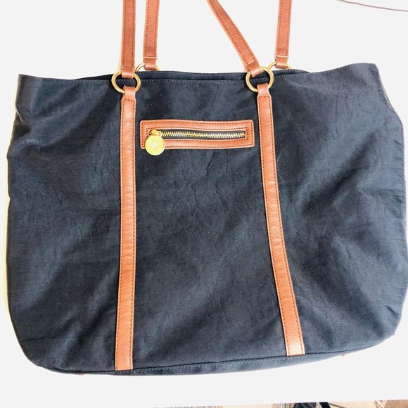 Banana Republic Handbags - Banana Republic Tote Bag Womens Medium Black